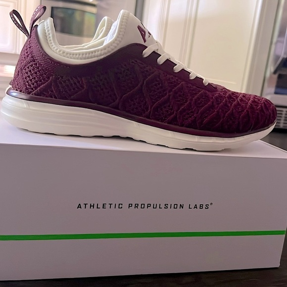 APL Men’s TechLoom Phantom Burgundy Running Shoe Size US 10.5 - Picture 3 of 9